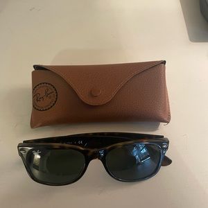 Ray-Ban original Wayfarer classic sunglasses brown tortoise shell